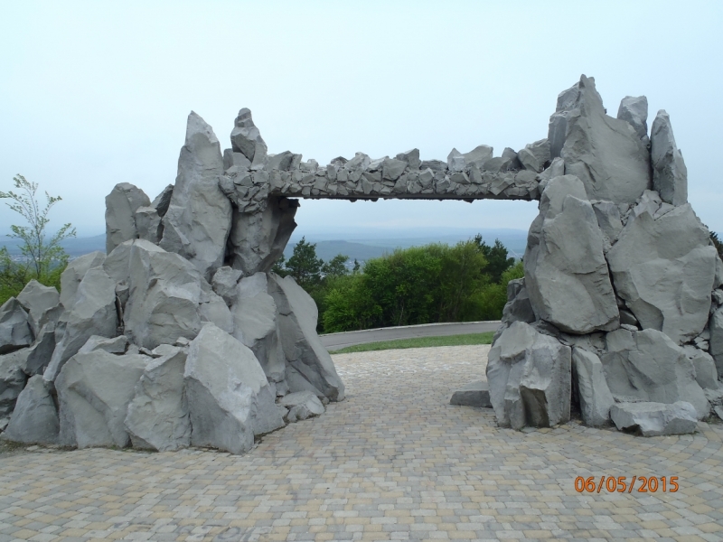 «А вот хоть бы с Лелькой в Кисловодск закатился!» (c)