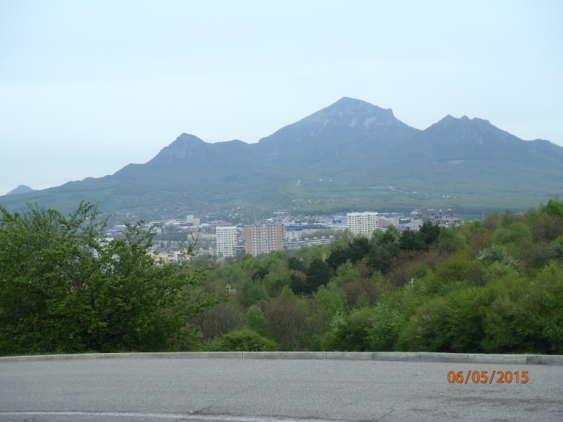 «А вот хоть бы с Лелькой в Кисловодск закатился!» (c)