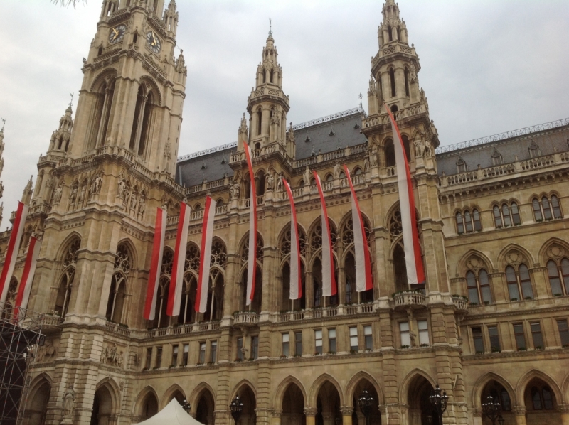 Майские каникулы в Европе – Краков, Вена, Глубока-над-Влтавой, Прага, Карловы Вары,Дрезден