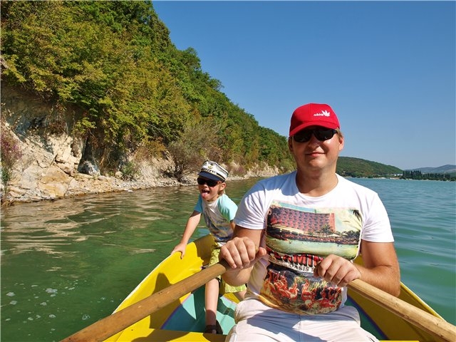 Первый раз отдыхали в России ))) Азовское море + Абрау-Дюрсо