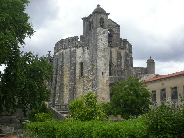 Майские праздники в Португалии. Бюджетно.