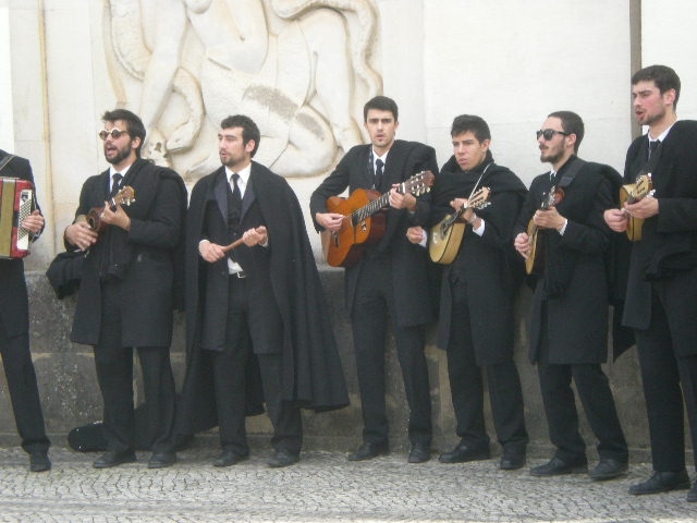 Майские праздники в Португалии. Бюджетно.