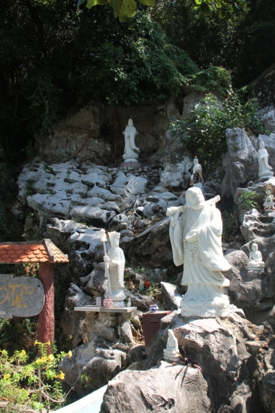 Вьетнам. Центральный и северный. Восемь четыре два