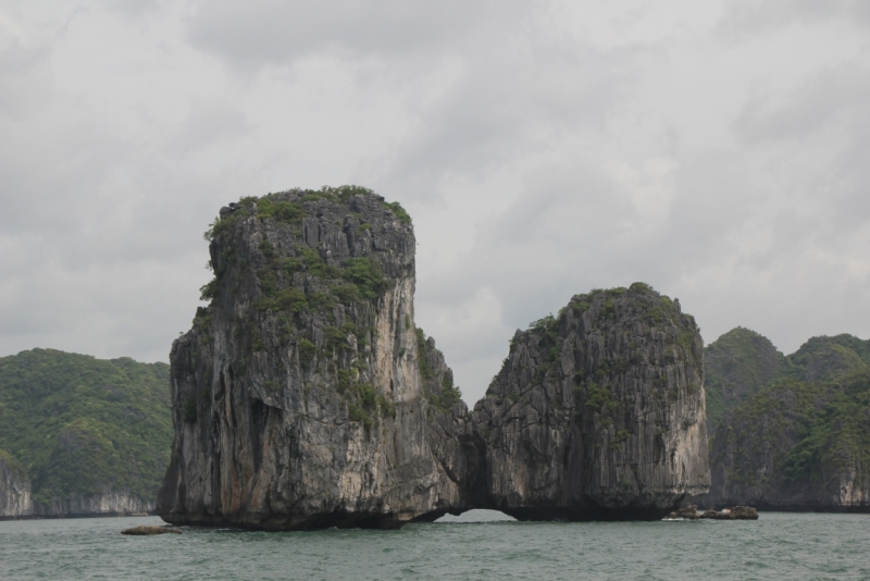 Вьетнам. Центральный и северный. Восемь четыре два