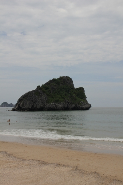 Вьетнам. Центральный и северный. Восемь четыре два