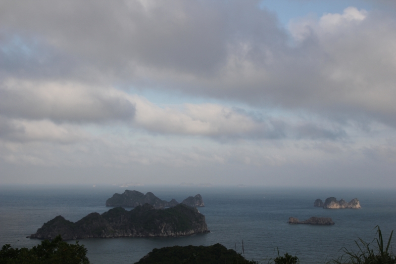 Вьетнам. Центральный и северный. Восемь четыре два