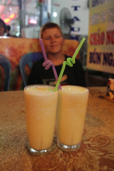 Вьетнам. Центральный и северный. Восемь четыре два