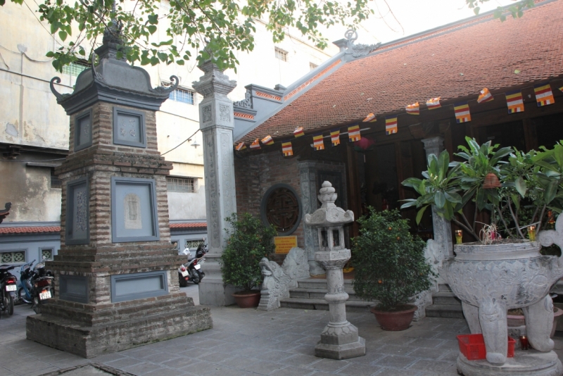 Вьетнам. Центральный и северный. Восемь четыре два