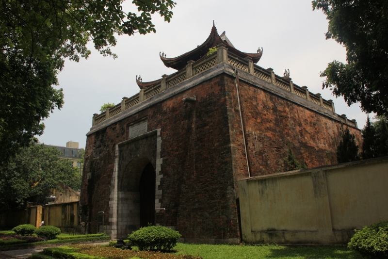 Вьетнам. Центральный и северный. Восемь четыре два