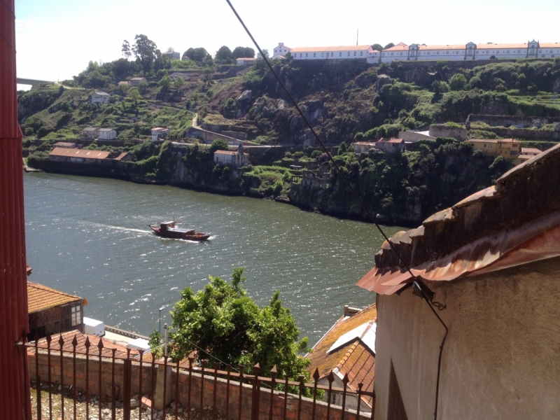 Майские праздники в Португалии. Бюджетно.