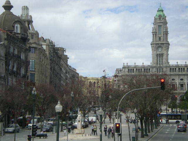 Майские праздники в Португалии. Бюджетно.