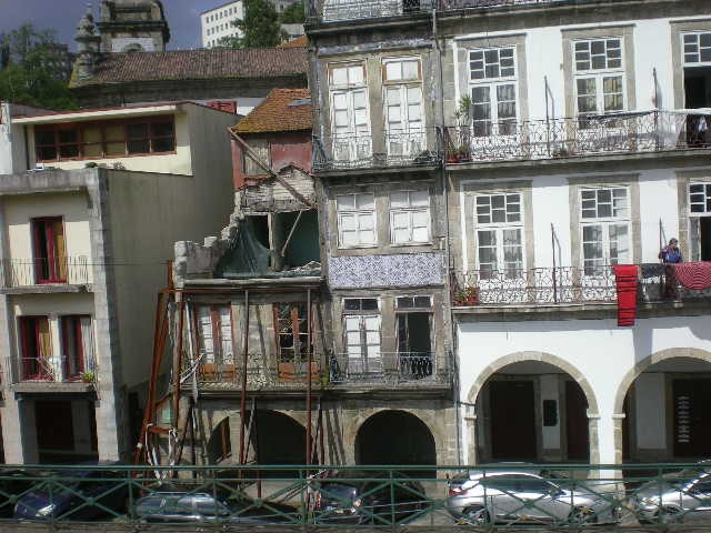 Майские праздники в Португалии. Бюджетно.