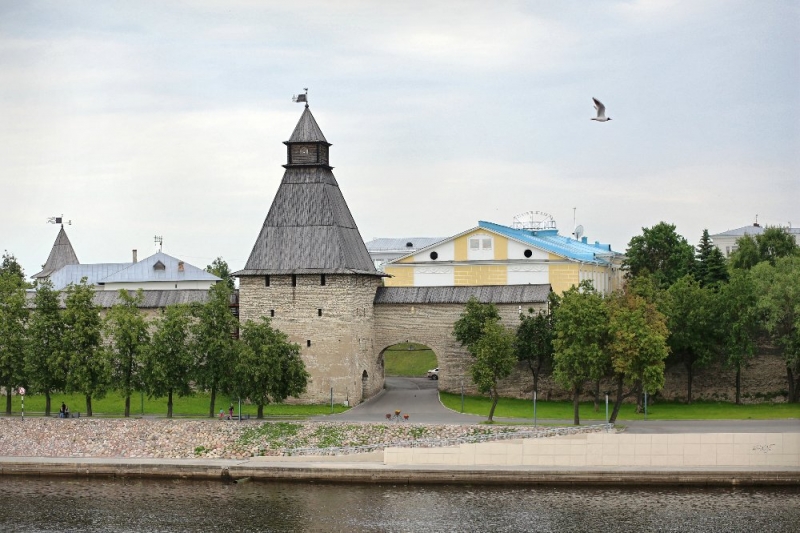 Псков-Изборск-Печоры из СПб на выходные, июнь 2015