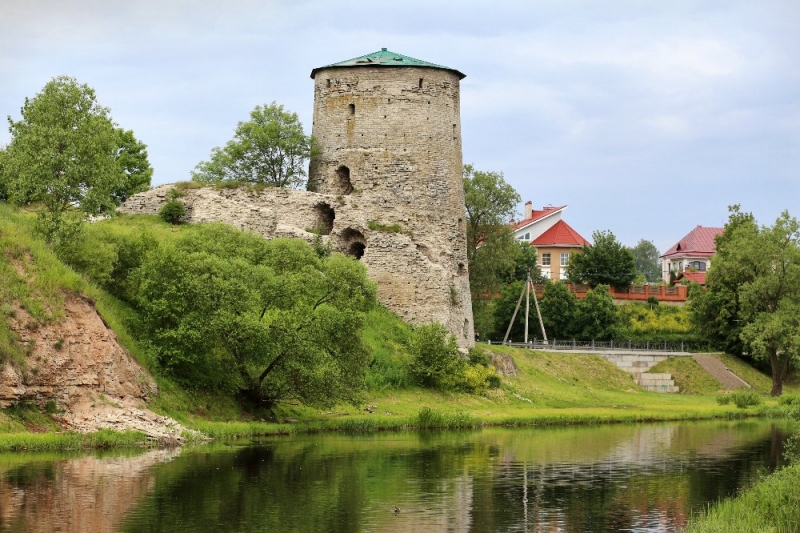 Псков-Изборск-Печоры из СПб на выходные, июнь 2015