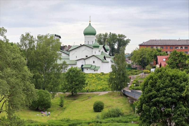 Псков-Изборск-Печоры из СПб на выходные, июнь 2015