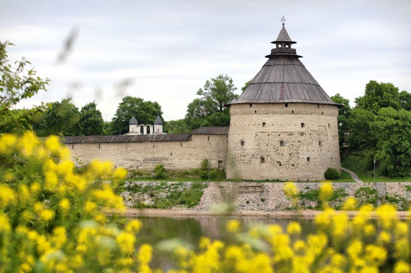Псков-Изборск-Печоры из СПб на выходные, июнь 2015