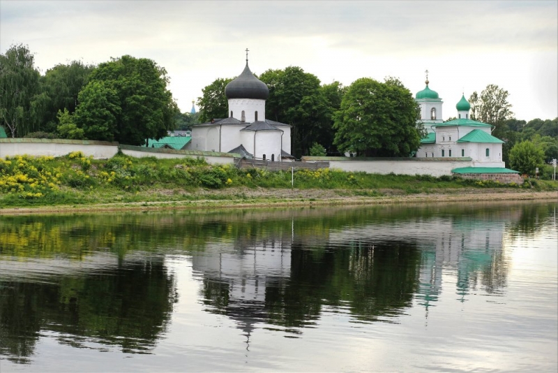 Псков-Изборск-Печоры из СПб на выходные, июнь 2015