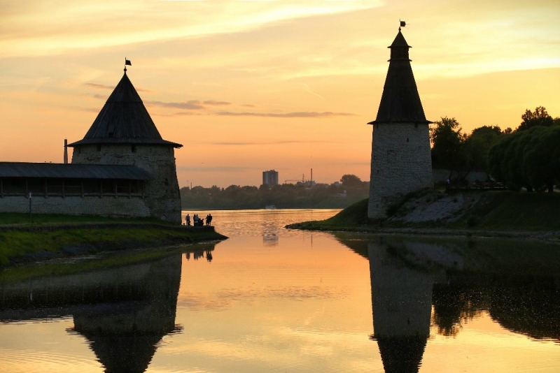 Псков-Изборск-Печоры из СПб на выходные, июнь 2015