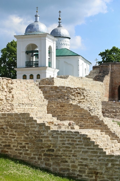 Псков-Изборск-Печоры из СПб на выходные, июнь 2015