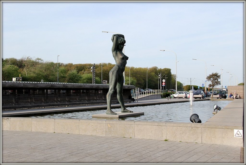 К замкам Wijnendale и d'Aertycke и Бредену