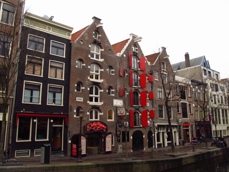 Новогодний Бенилюкс на машине