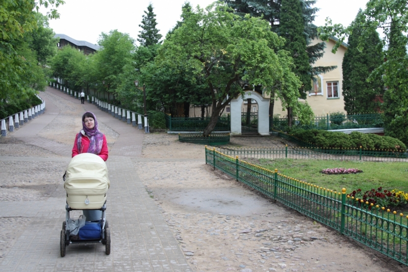 Питер-Павские маки-Псков-Изборск-Печоры-снова Павские маки-Питер