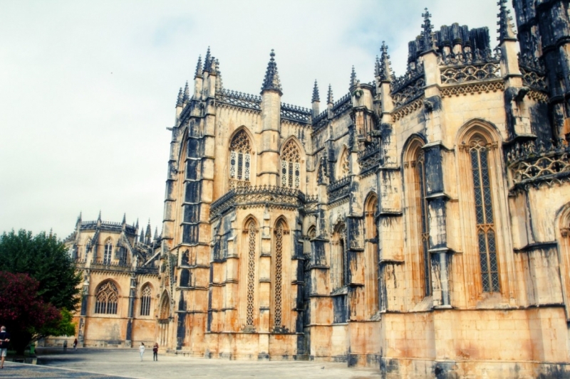 8 городов Португалии + пещеры и Дом Камень