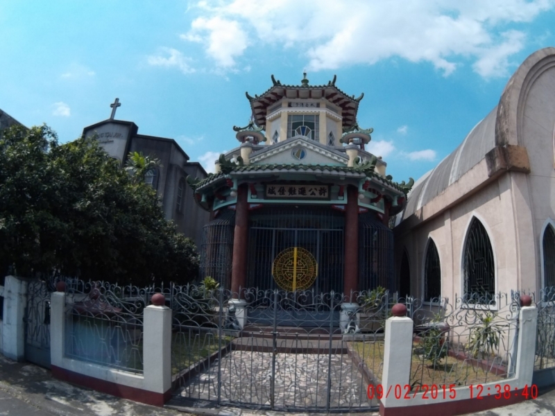Кладбище (китайское) в Маниле.