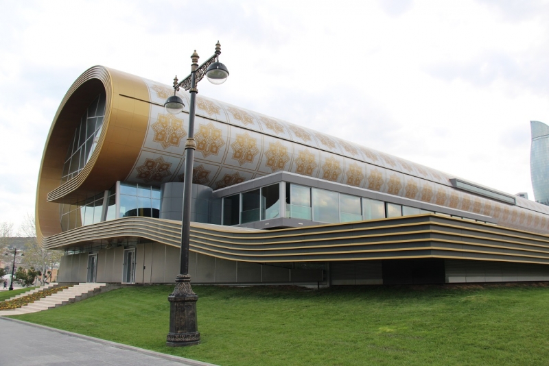 Баку, Грузия, Армения. От Черного города до Черного моря или как мы Кавказ покоряли.