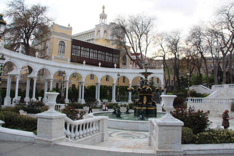 Баку, Грузия, Армения. От Черного города до Черного моря или как мы Кавказ покоряли.