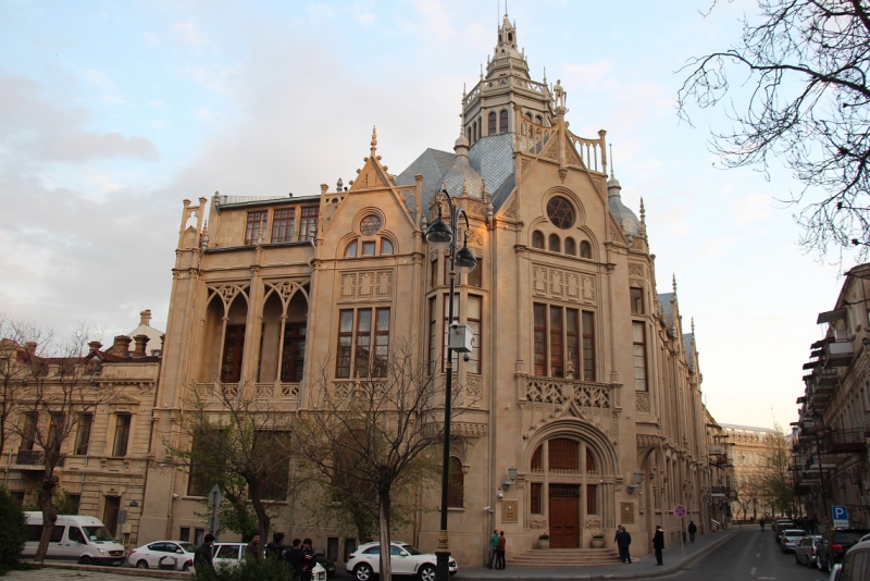 Баку, Грузия, Армения. От Черного города до Черного моря или как мы Кавказ покоряли.