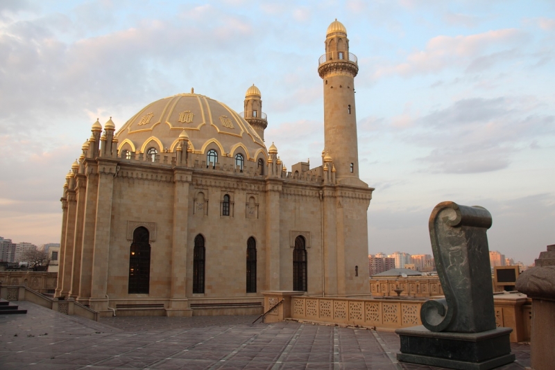 Баку, Грузия, Армения. От Черного города до Черного моря или как мы Кавказ покоряли.