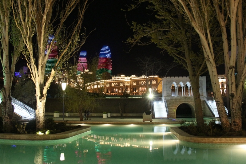 Баку, Грузия, Армения. От Черного города до Черного моря или как мы Кавказ покоряли.