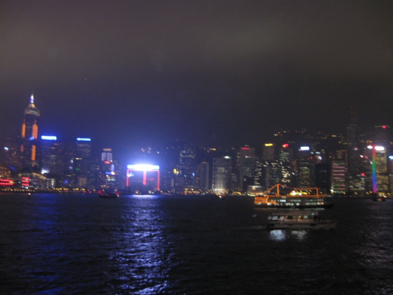 Борнео с посещением Гонконга.