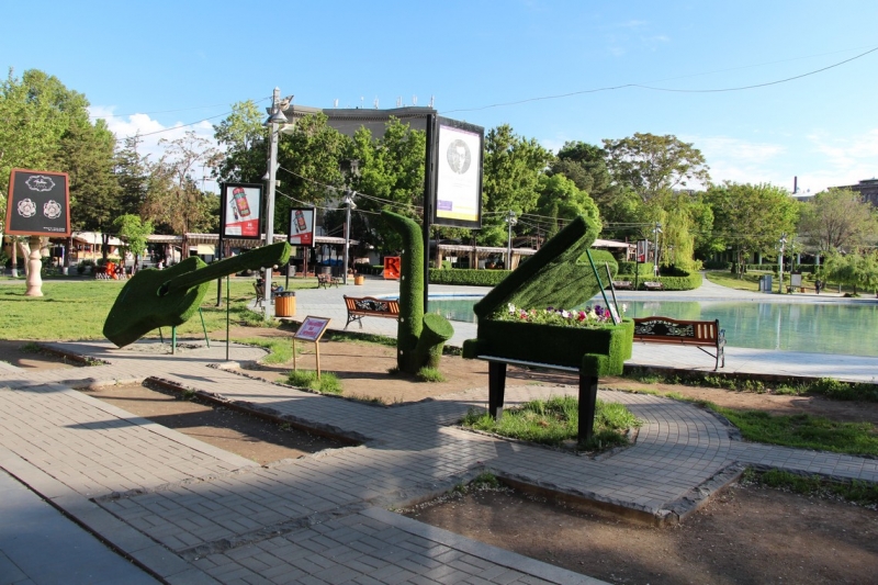 Баку, Грузия, Армения. От Черного города до Черного моря или как мы Кавказ покоряли.