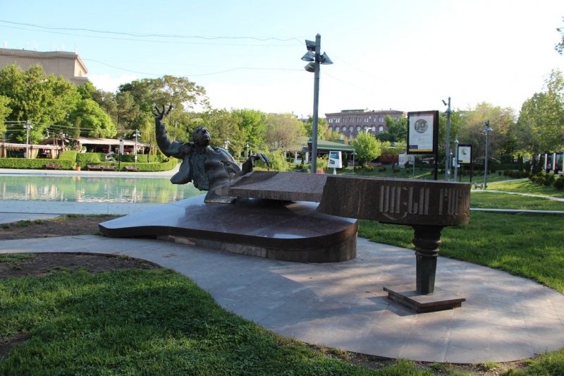 Баку, Грузия, Армения. От Черного города до Черного моря или как мы Кавказ покоряли.