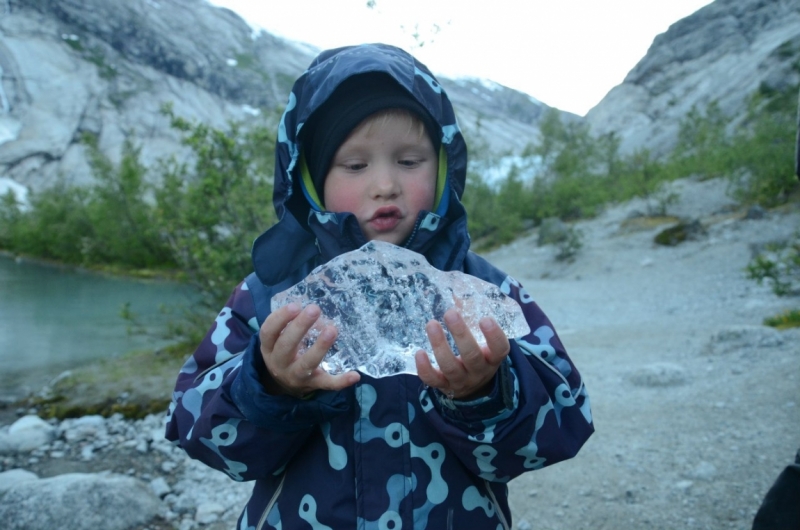 Холодное лето 2015 в поисках клада(прогулки в регионе фьордов с ребенком 4 лет,много фото)