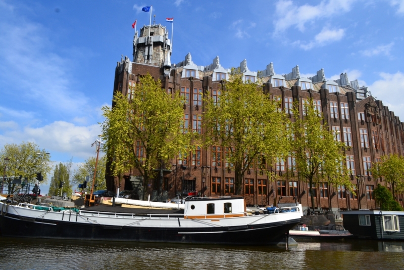 Голландские тюльпаны и бельгийское пиво. 5200 км, 13 дней.