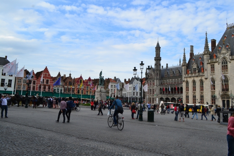 Голландские тюльпаны и бельгийское пиво. 5200 км, 13 дней.