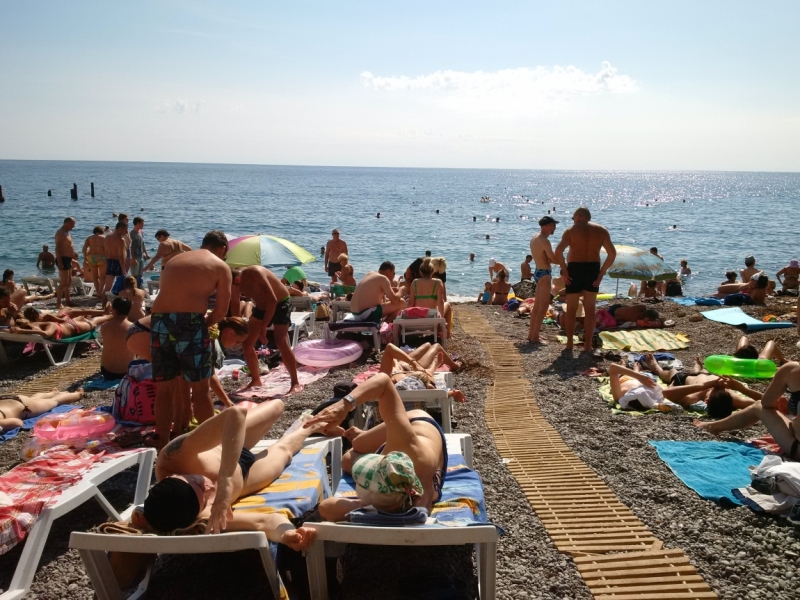 Давно считаю себя взрослой, а в Крыму никогда не бывала. Симеиз.