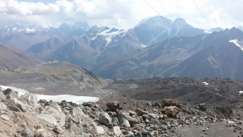Принял на грудь, скажи что-нибудь! Трезвым вход запрещён!