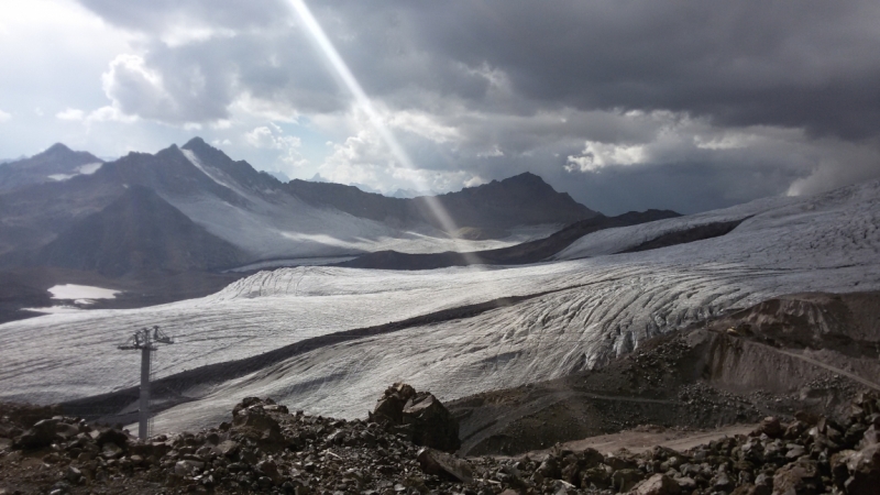 Принял на грудь, скажи что-нибудь! Трезвым вход запрещён!
