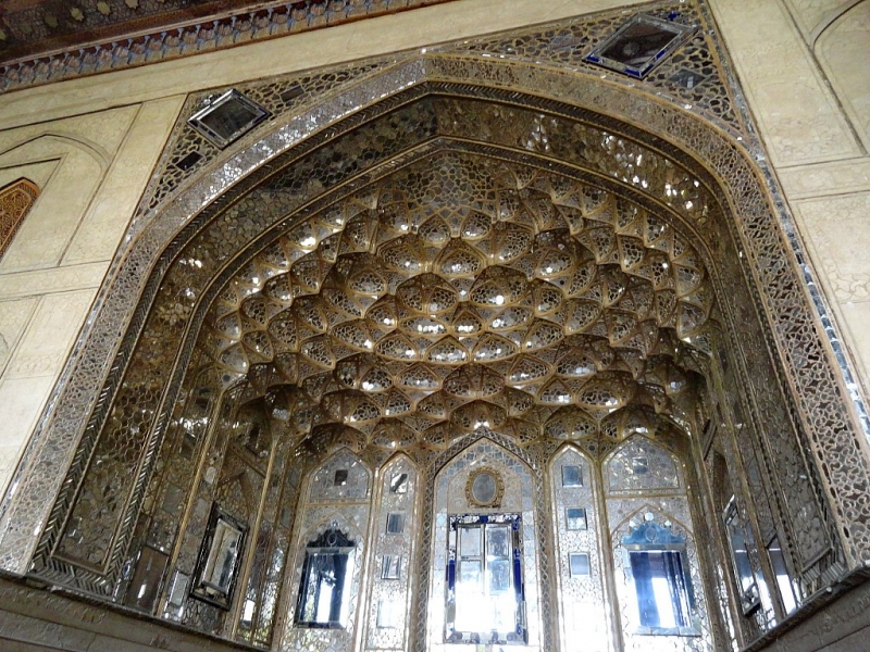 Воздушные купола Персии (Иран).