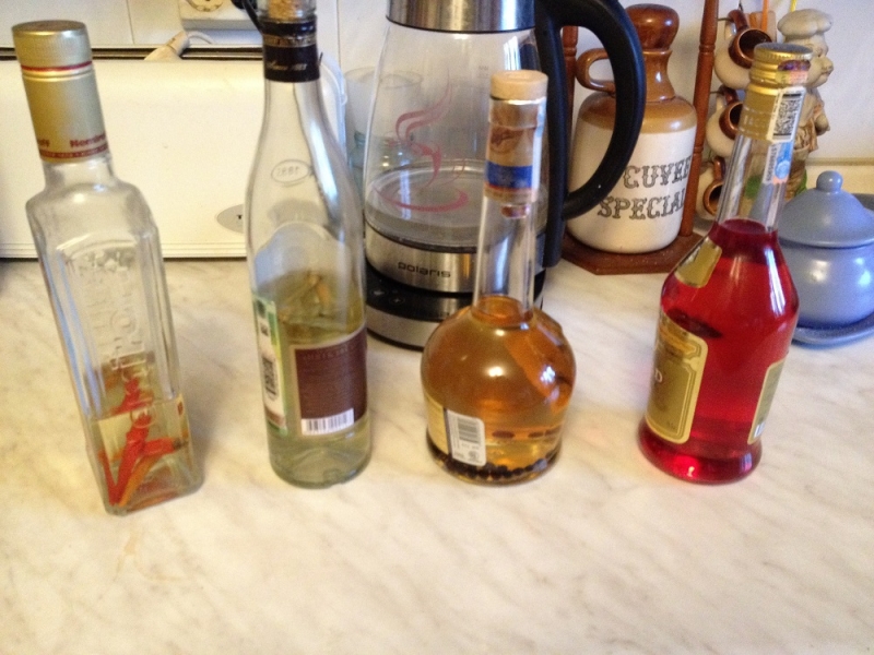 Принял на грудь, скажи что-нибудь! Трезвым вход запрещён!