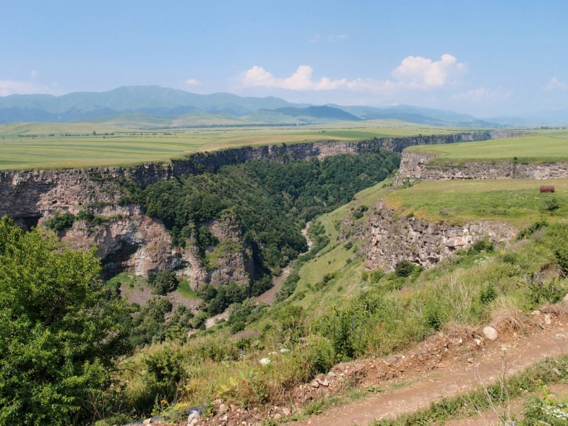 Армения. 20 лет спустя.
