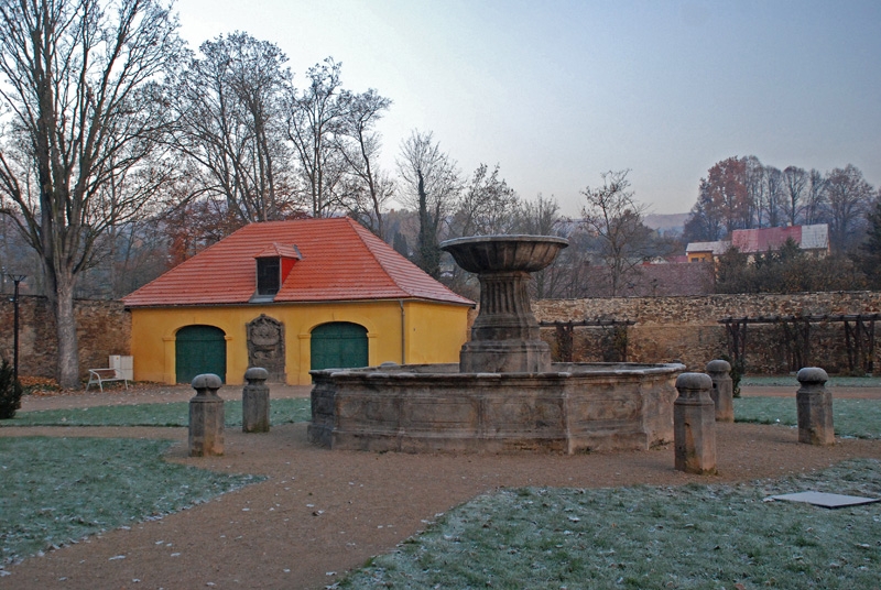 Дечинский снежник