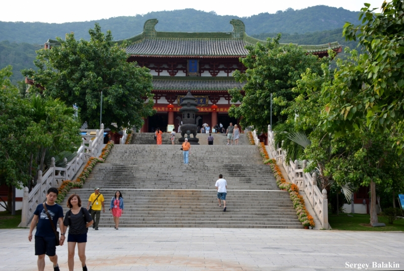 Азиадские штучки Queen-pig, тук-тук и хот-дог по-хайнаньски в круизе Voyager of the Seas