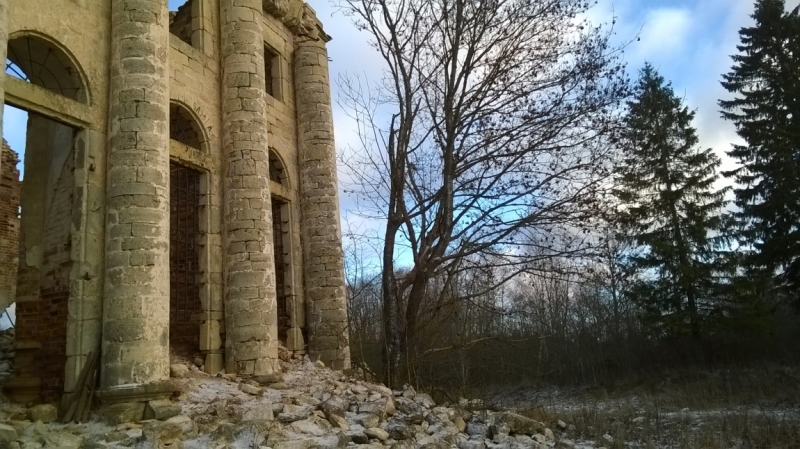 Ленинградская область деревня Пятая гора, координаты N 59° 26.646, E 29° 45.244.