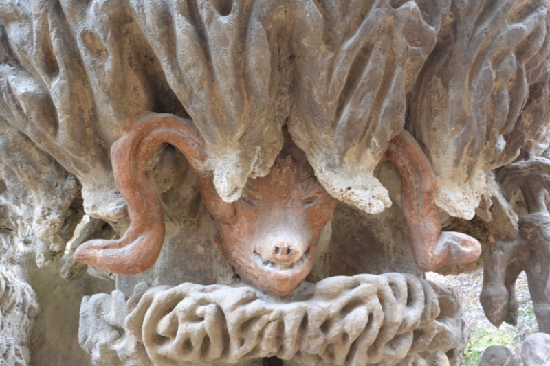 Отрив - идеальный дворец почтальона Шеваля