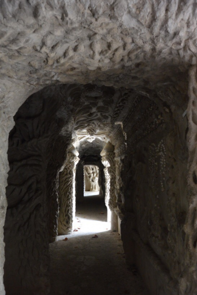 Отрив - идеальный дворец почтальона Шеваля